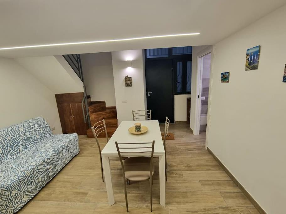 Casa Comoda E Centrale In Quartiere Storico Di Napoli المظهر الخارجي الصورة