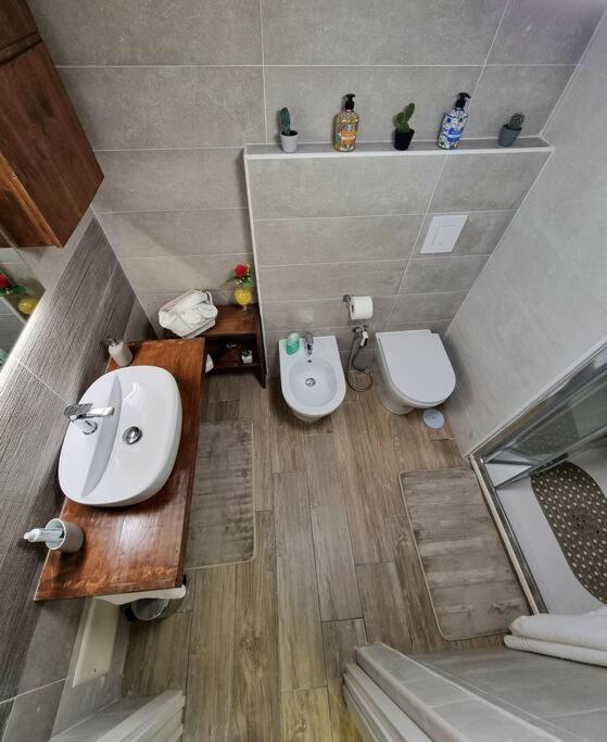 Casa Comoda E Centrale In Quartiere Storico Di Napoli المظهر الخارجي الصورة