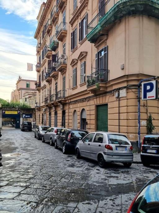 Casa Comoda E Centrale In Quartiere Storico Di Napoli المظهر الخارجي الصورة