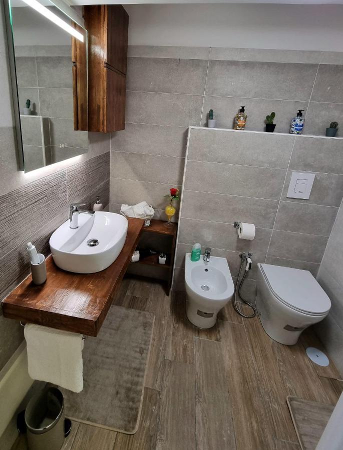 Casa Comoda E Centrale In Quartiere Storico Di Napoli المظهر الخارجي الصورة