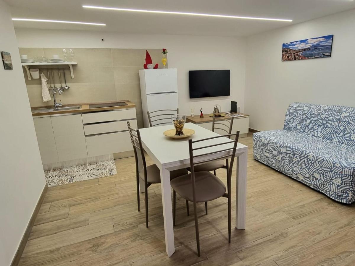 Casa Comoda E Centrale In Quartiere Storico Di Napoli المظهر الخارجي الصورة